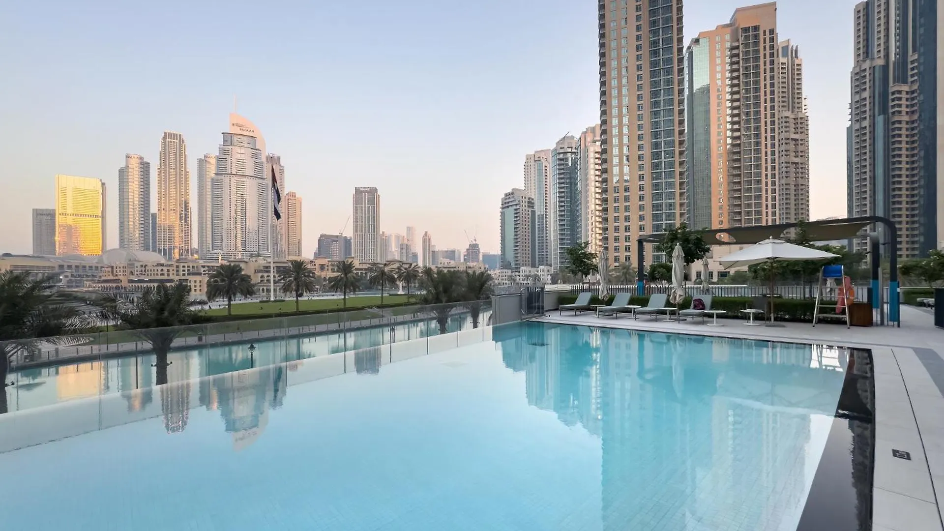 Grande Signature 2 Bedroom Apartments I Persian Gulf Views I Free Parking, Gym, Pool, Wi-Fi & Ps5 I By Skyline Serenity Dubai