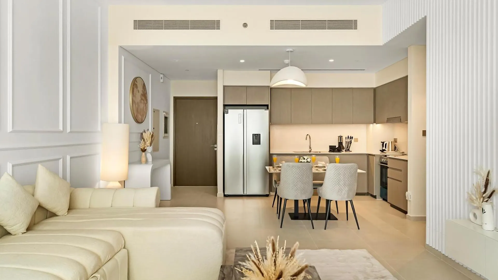 Grande Signature 2 Bedroom Apartments I Persian Gulf Views I Free Parking, Gym, Pool, Wi-Fi & Ps5 I By Skyline Serenity Dubai United Arab Emirates