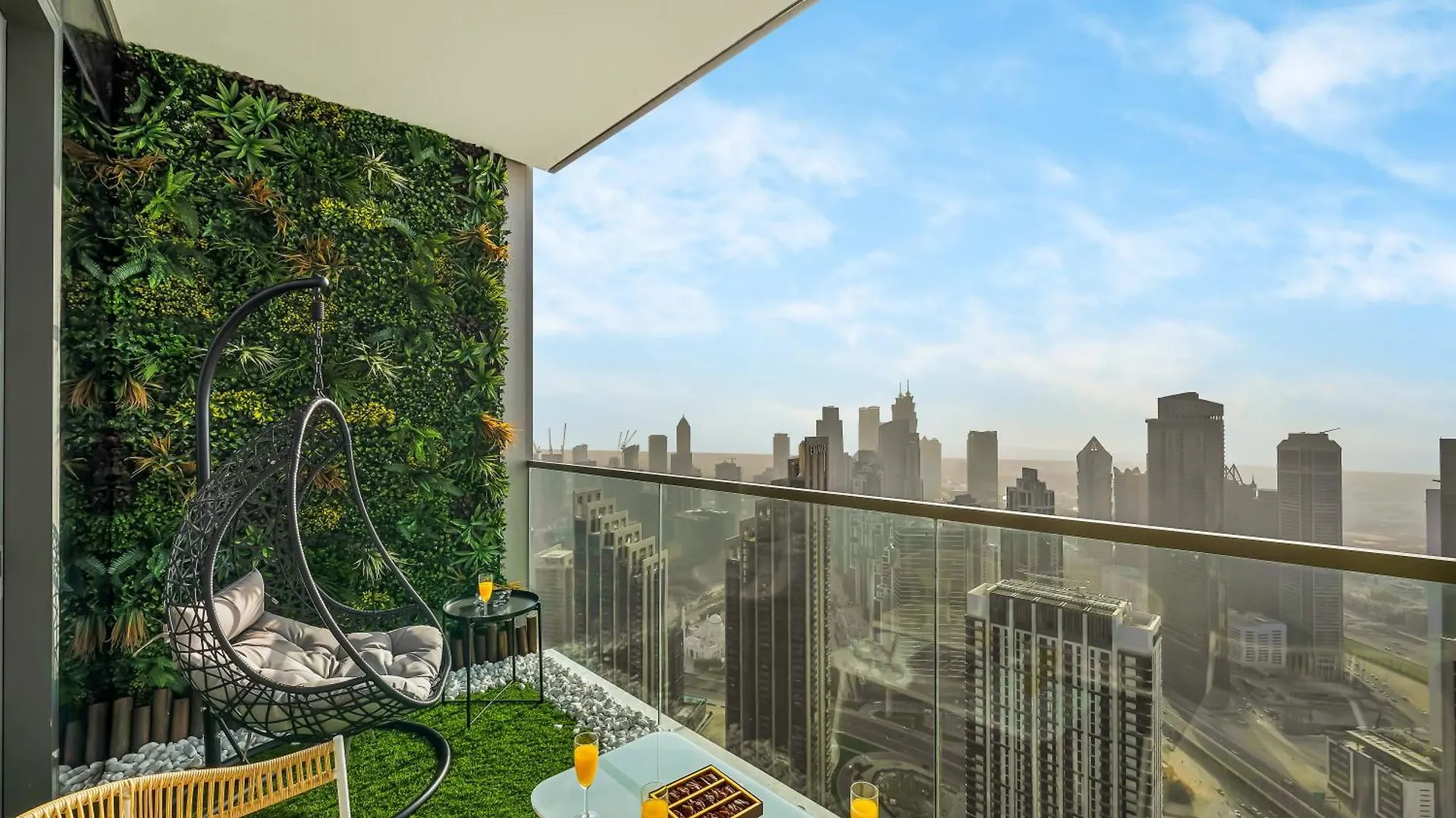 Grande Signature 2 Bedroom Apartments I Persian Gulf Views I Free Parking, Gym, Pool, Wi-Fi & Ps5 I By Skyline Serenity Dubai 0*,